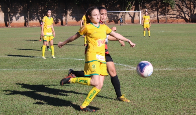 Futebol Feminino: Encontra o teu clube e Vem Jogar