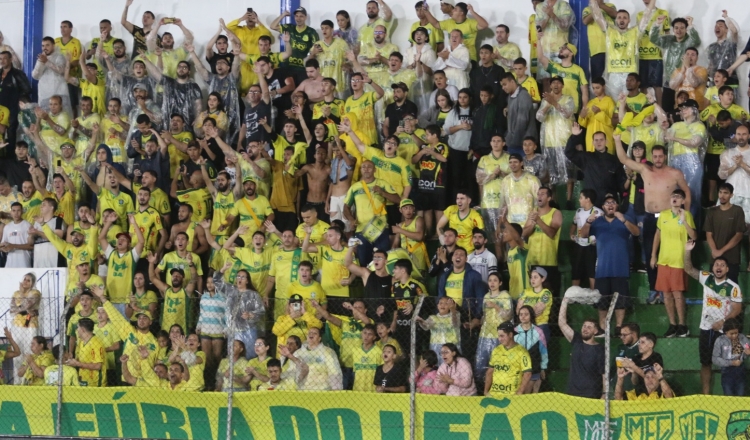 FC Cascavel encara a Inter de Limeira no último jogo do time desta temporada